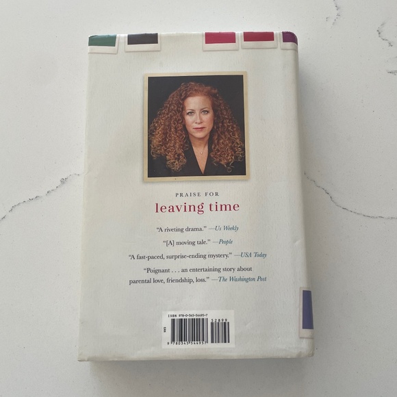 Small Great Things by Jodi Picoult | Hardcover Legal Drama Bestseller - Picture 3 of 7